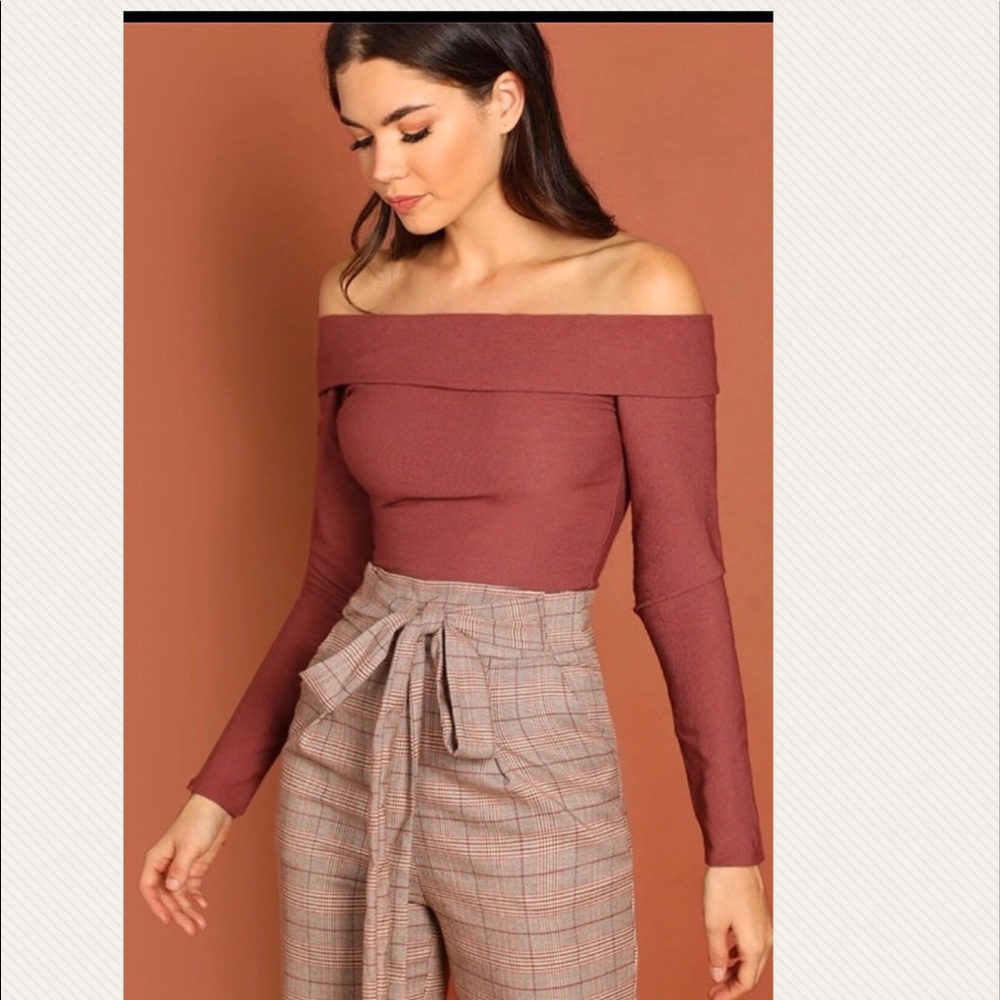 Beautiful Long Sleeve Off the Shoulder Shirt